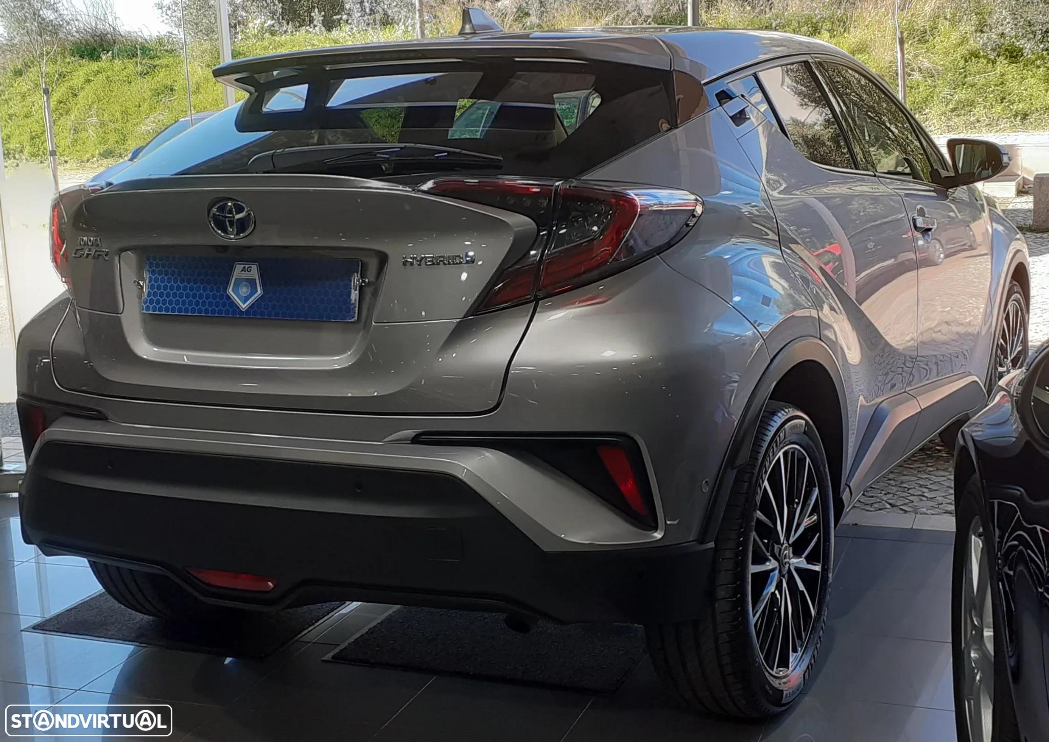 Toyota C-HR 1.8 HSD Exclusive+P.Luxury - 4
