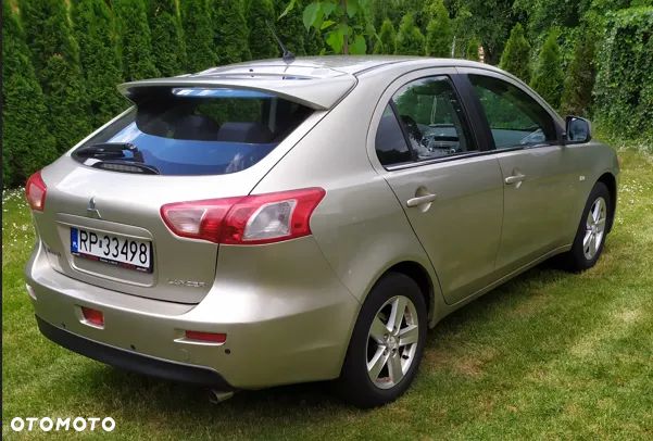 Mitsubishi Lancer 1.8 Invite - 2