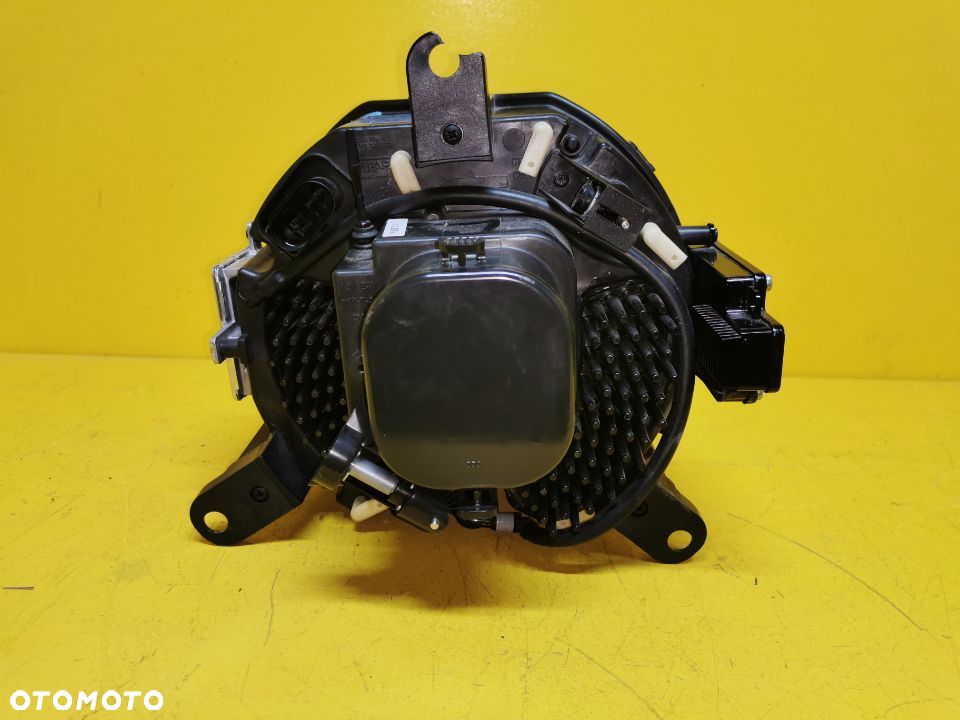 BENTLEY MULSANNE MULSANE LAMPA PRAWA PRZOD 3Y1941016S - 9