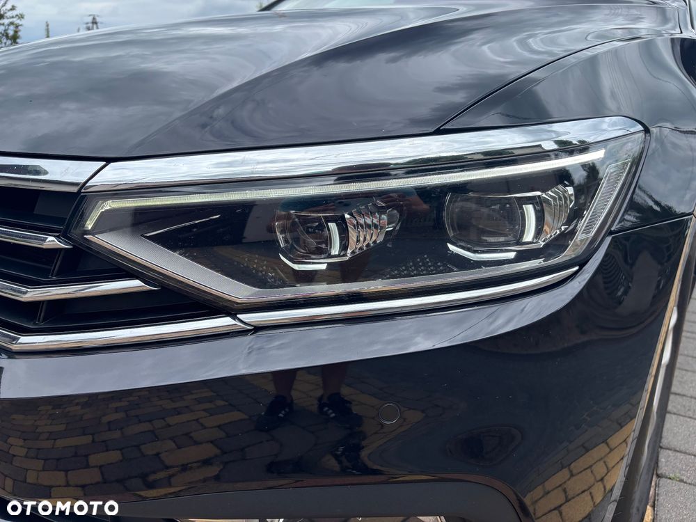 Volkswagen Passat 1.5 TSI EVO Elegance DSG - 2