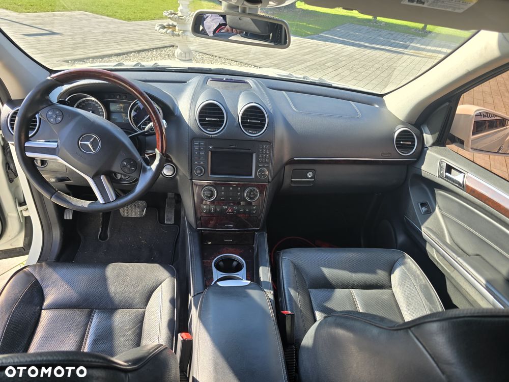 Mercedes-Benz GL 500 - 23