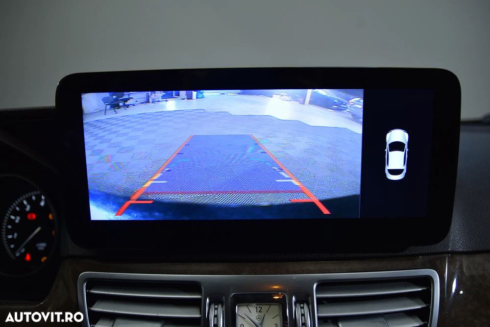 Mercedes-Benz E 250 7G-TRONIC - 22