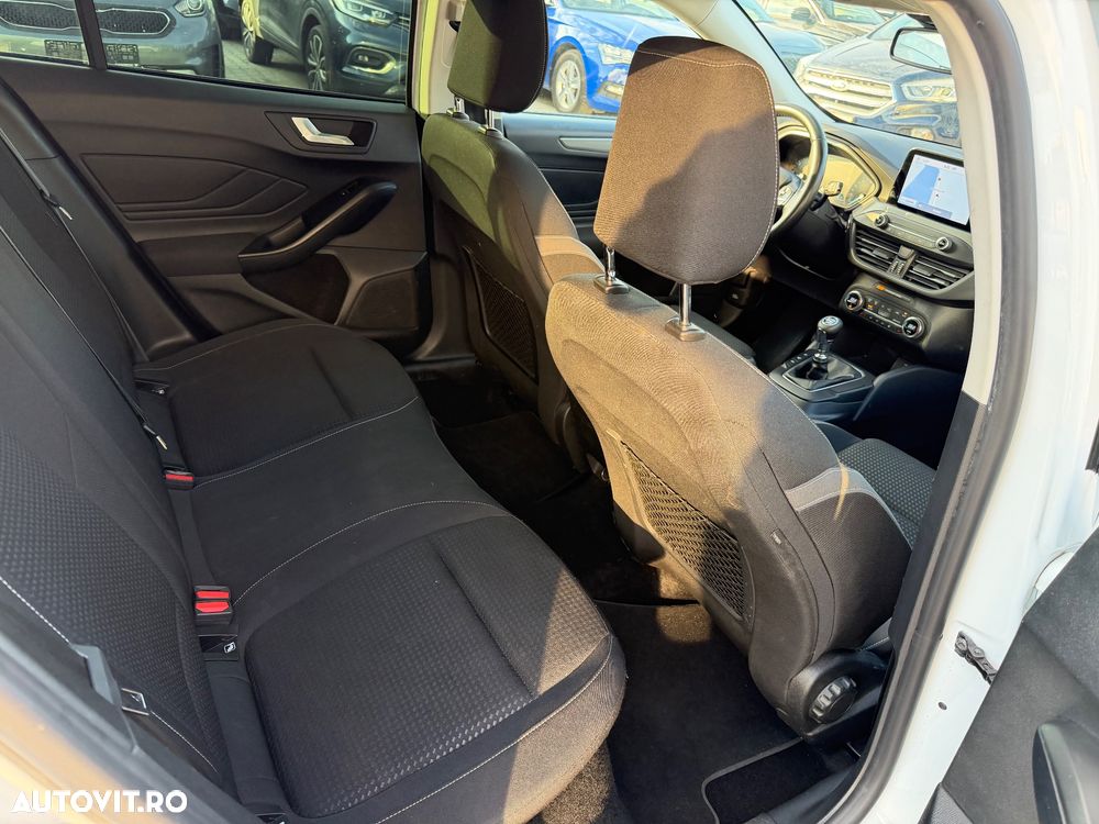 Ford Focus 1.5 TDCi Titanium - 9