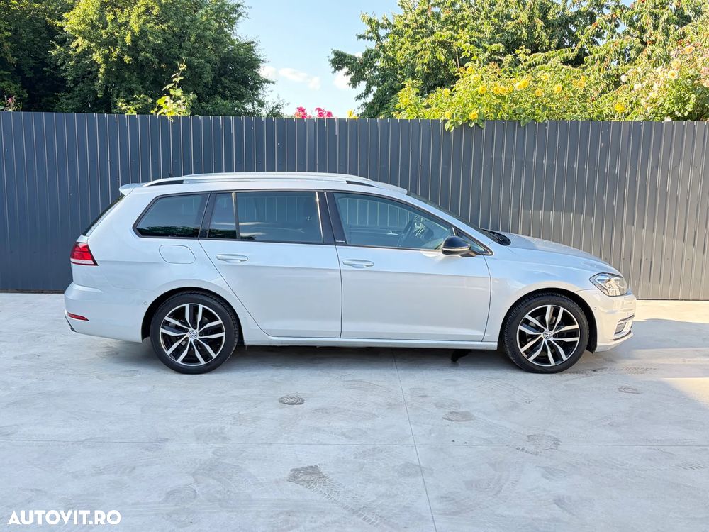 Volkswagen Golf 2.0 TDI SCR DSG IQ.DRIVE - 10