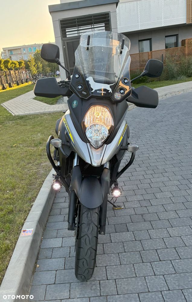Suzuki V-STROM - 18