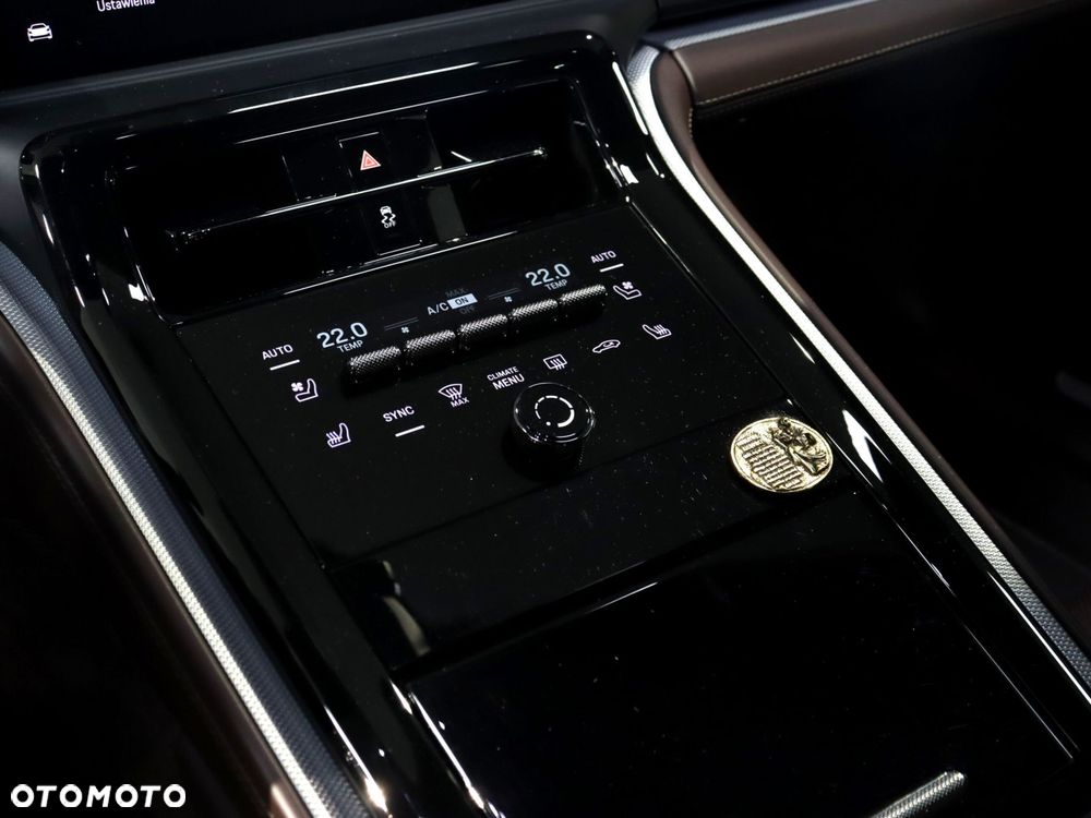 Porsche Panamera 4 E-Hybrid PHEV - 26