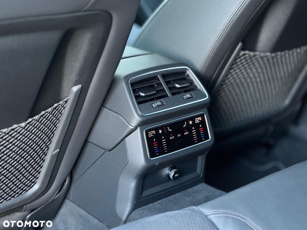 Audi S6 Avant - 34
