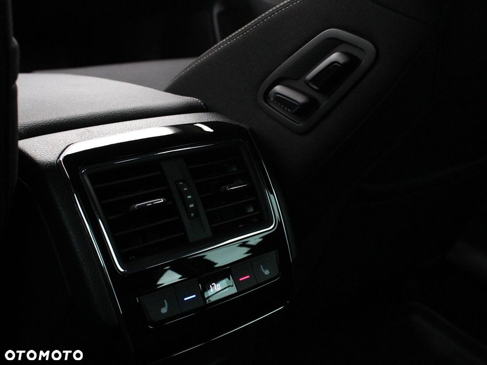 Skoda Superb 2.0 TSI Style DSG - 33