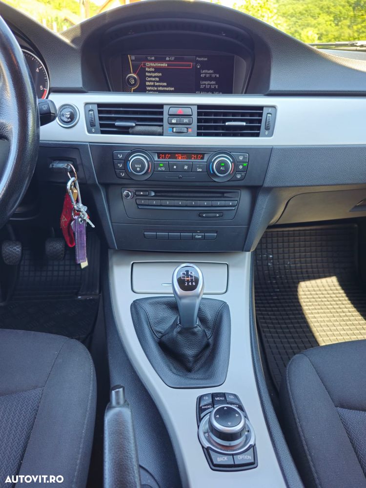 BMW Seria 3 318d DPF - 12