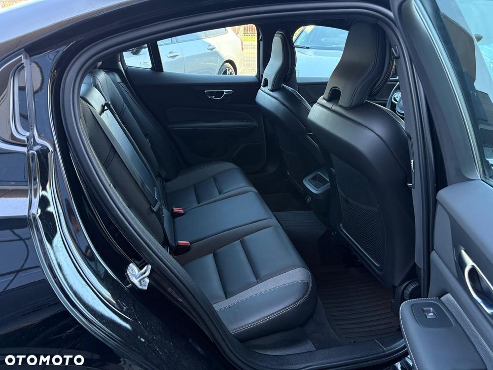 Volvo S60 - 18