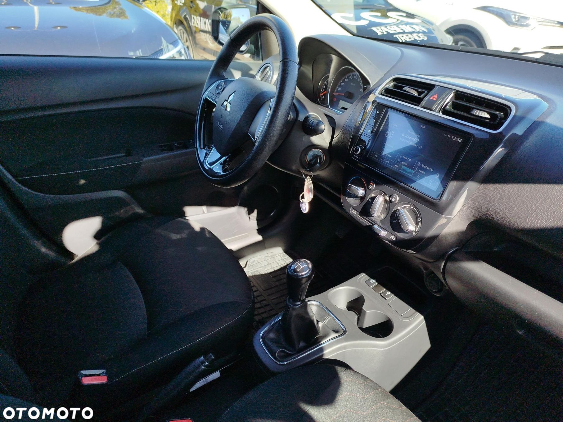 Mitsubishi Space Star - 9