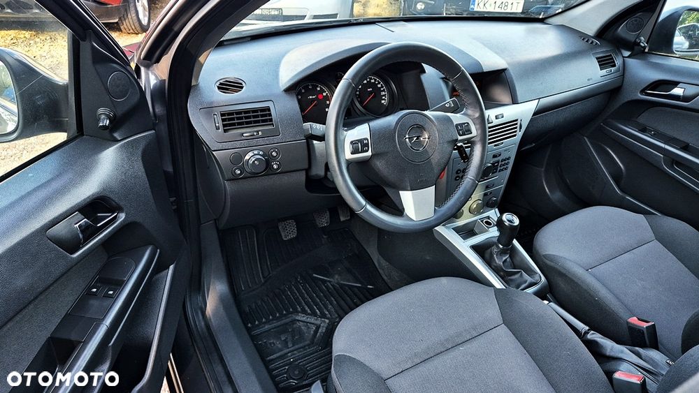 Opel Astra 1.6 Cosmo - 29
