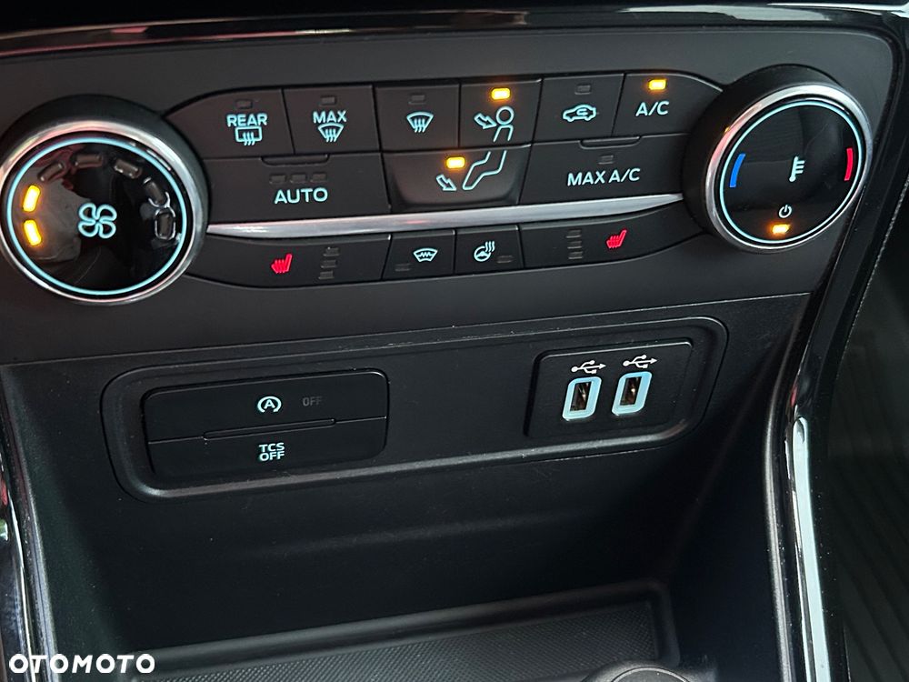 Ford EcoSport 1.0 EcoBoost TITANIUM X - 36
