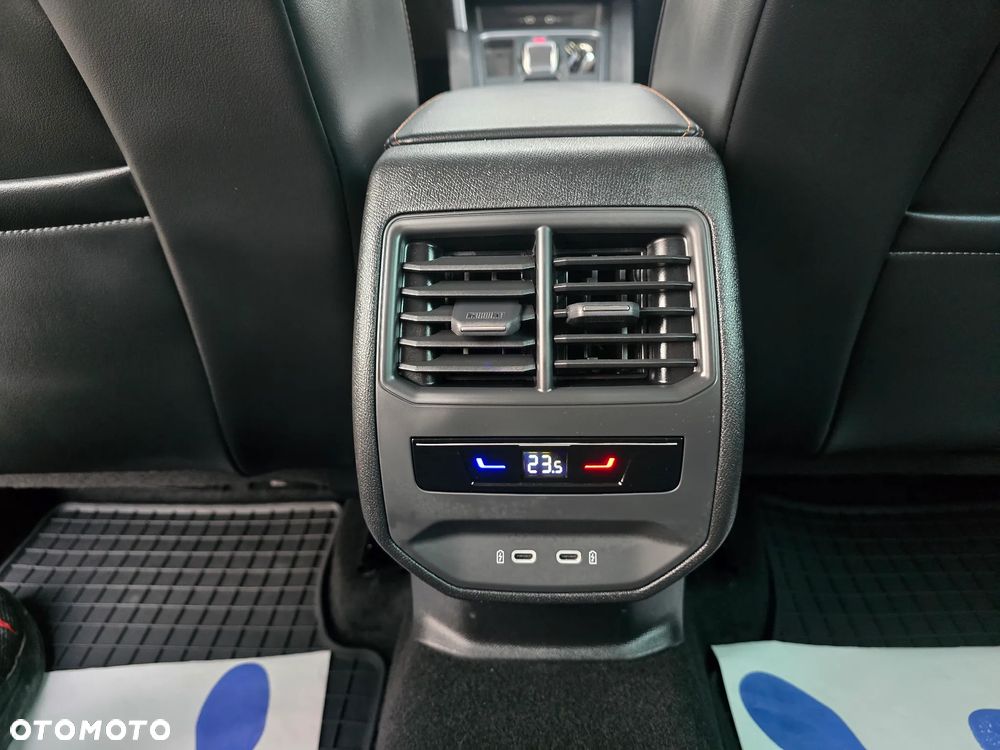 Cupra Formentor 1.5 eTSI DSG - 23