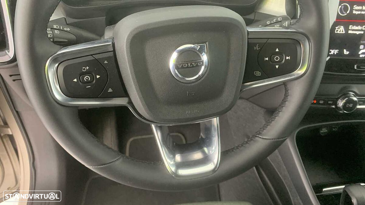 Volvo XC 40 - 23