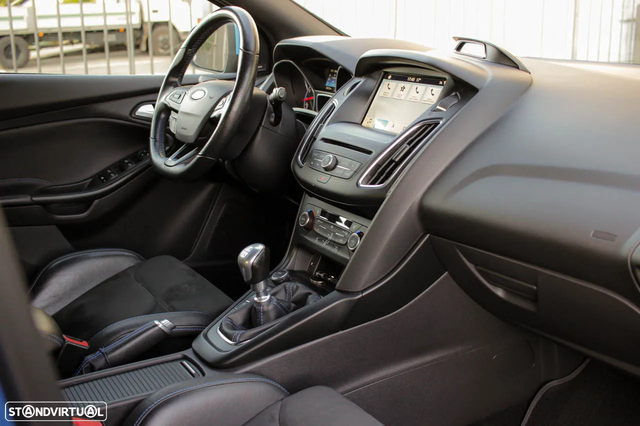 Ford Focus 2.3 EcoBoost RS Pack Performance - 6