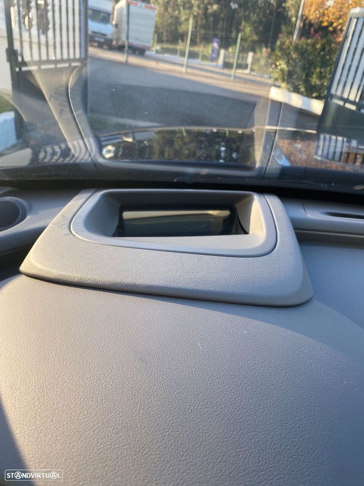 Jaguar XE 2.0 D Prestige Aut. - 10