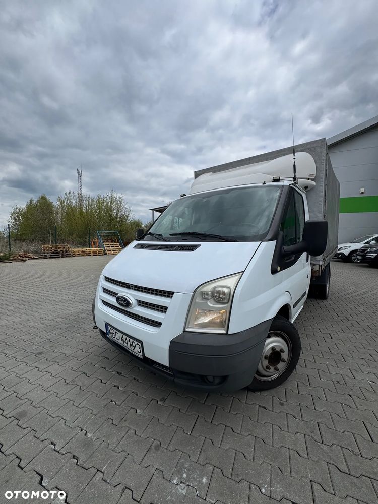 Ford Transit - 25