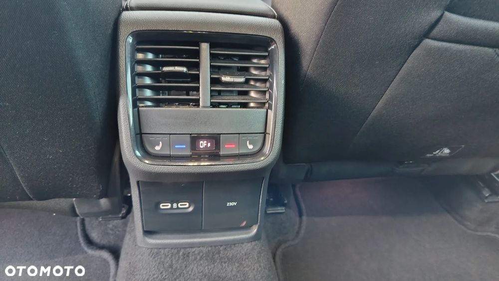 Skoda Octavia 2.0 TDI DSG Tour - 25
