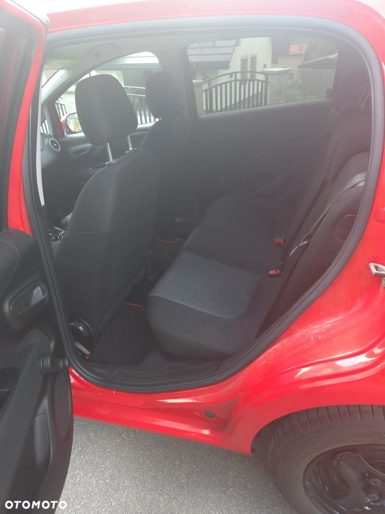 Fiat Punto 1.4 Easy S&S - 11