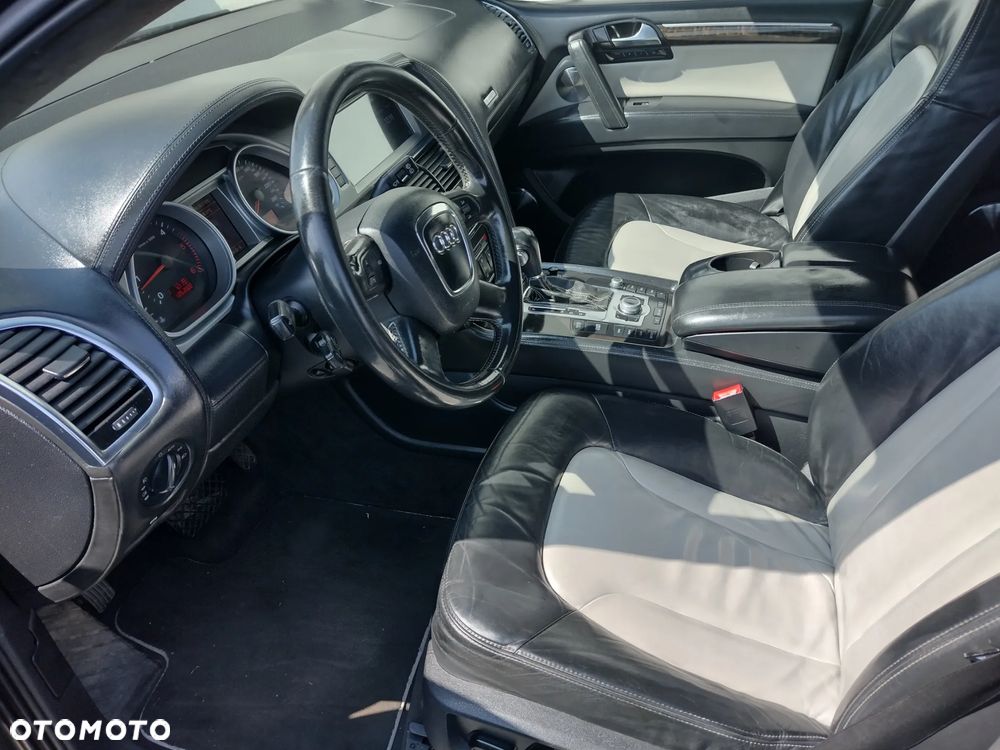 Audi Q7 - 16