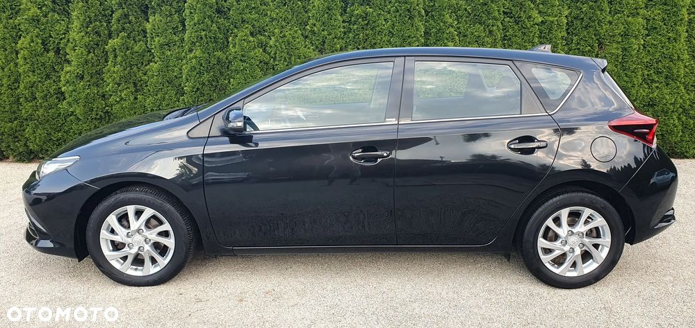 Toyota Auris 1.2 Turbo Edition-S - 2