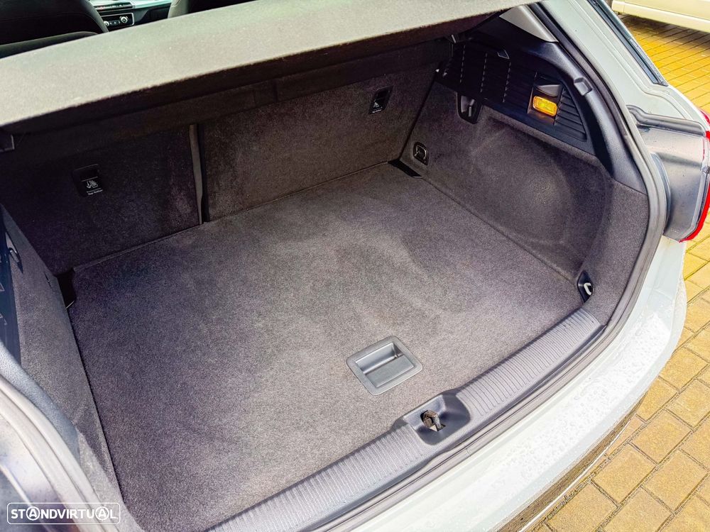 Audi Q2 30 TDI S tronic - 9