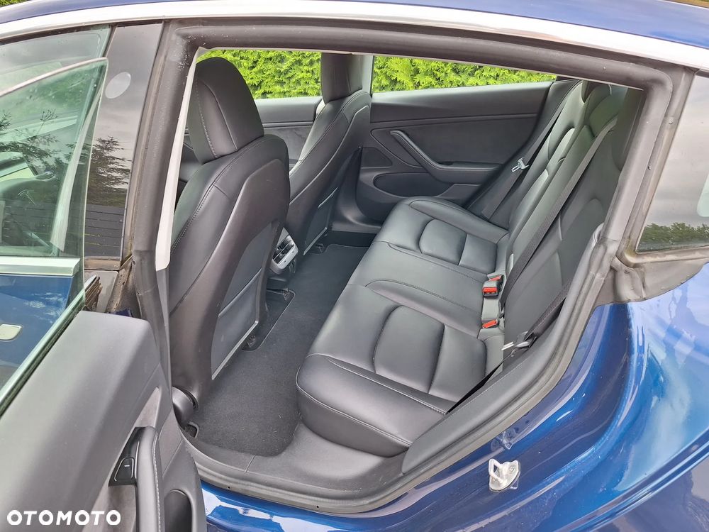 Tesla Model 3 Langstreckenbatterie Allradantrieb Dual Motor - 18
