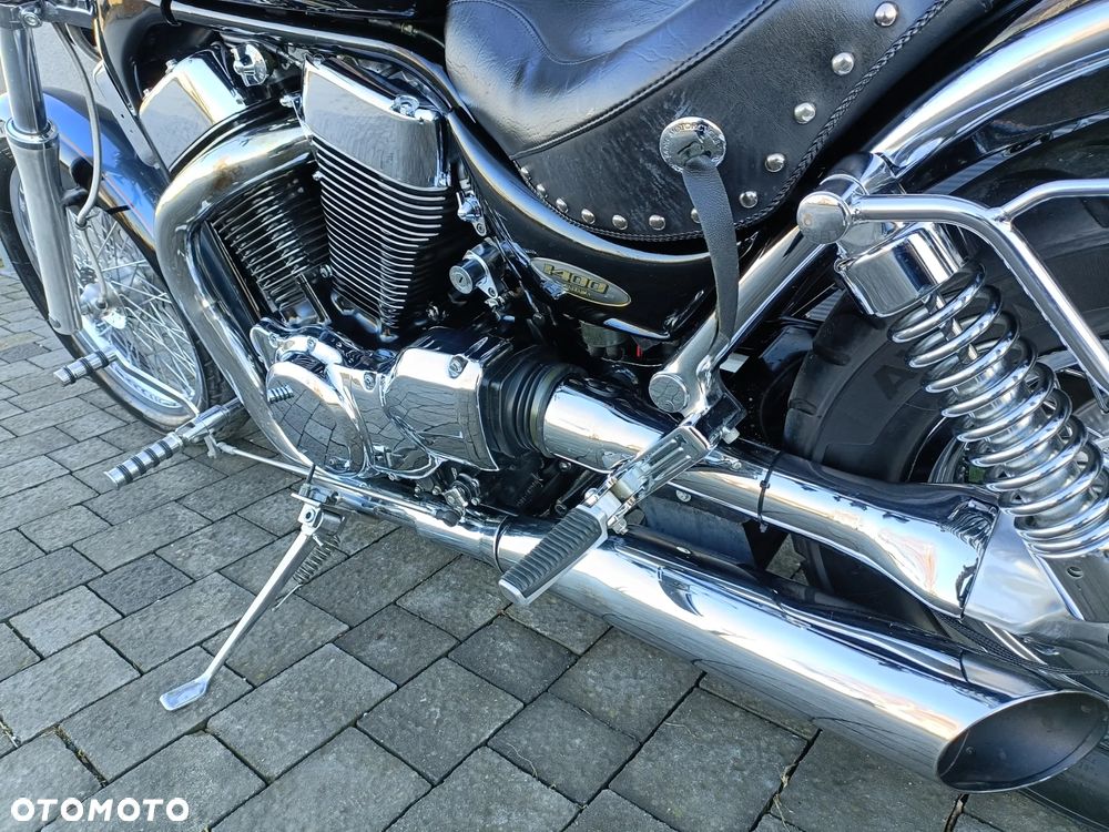 Suzuki Intruder - 10