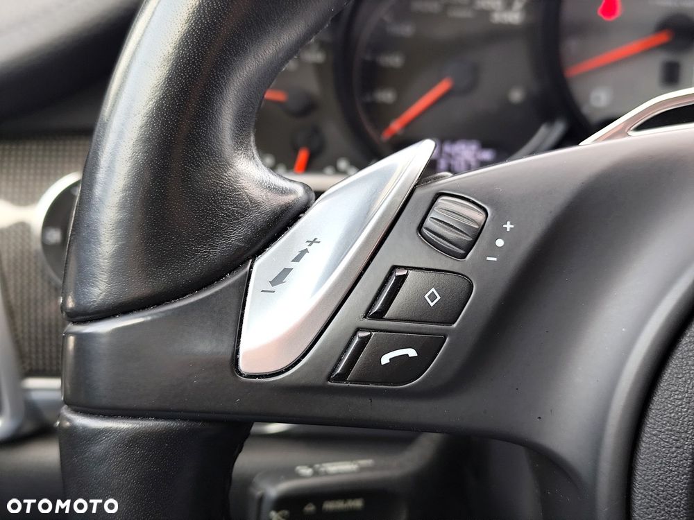 Porsche Panamera 4S PDK - 19