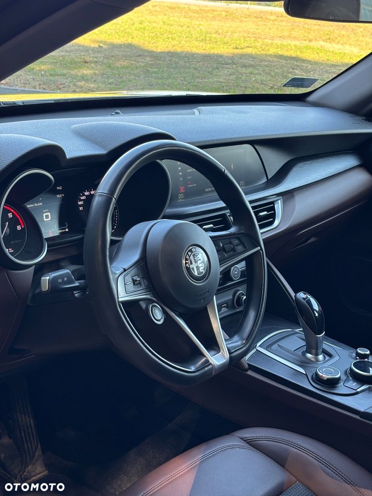 Alfa Romeo Stelvio 2.2 JTDM Q4 - 12