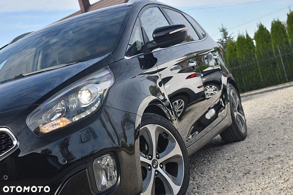 Kia Carens 2014 photo 2