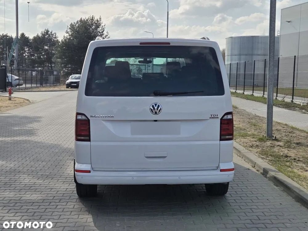 Volkswagen Multivan - 4