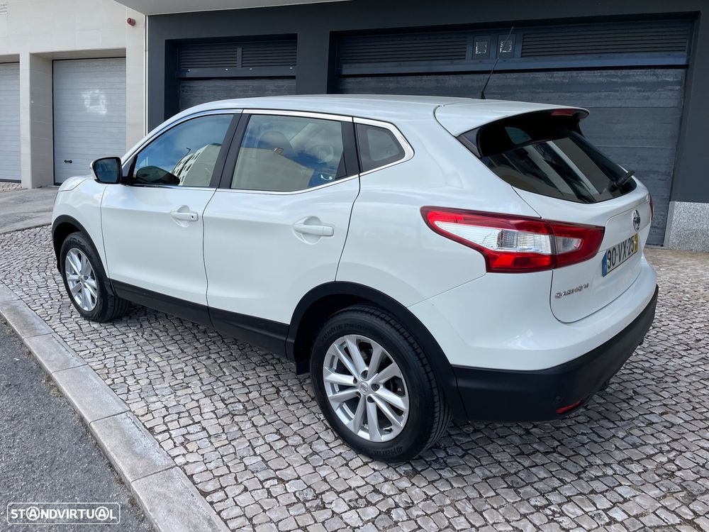 Nissan Qashqai 1.6 dCi Xtronic ACENTA - 6