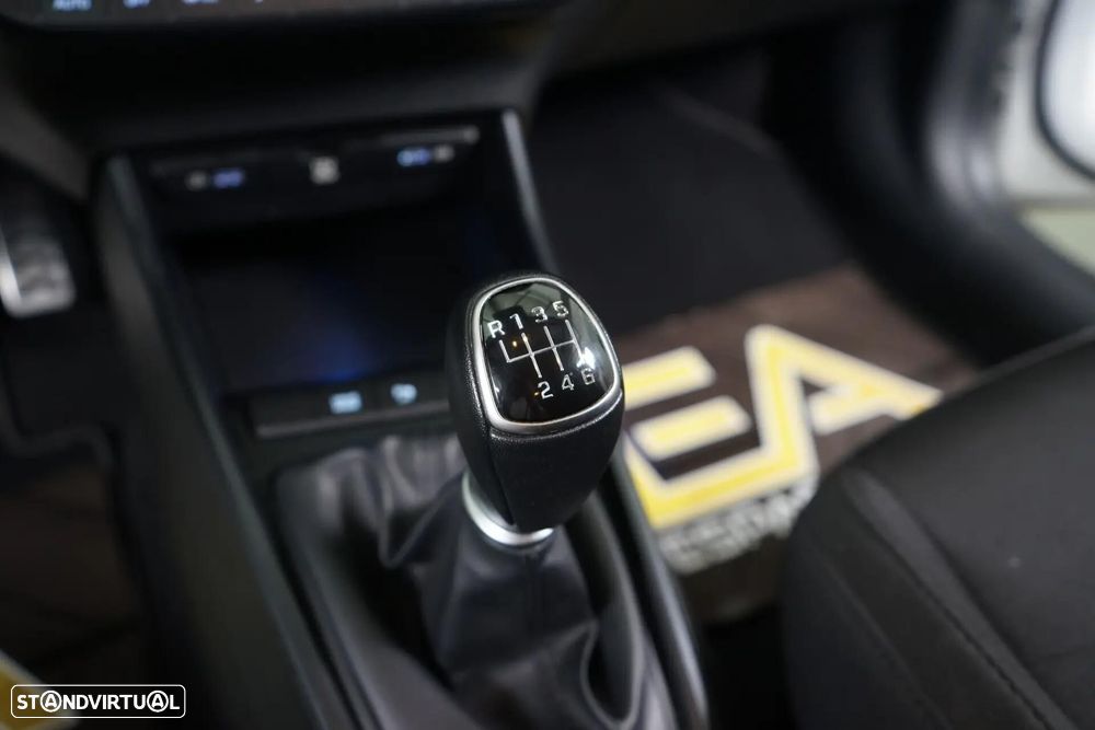 Hyundai Bayon 1.0 T-GDI Premium - 29