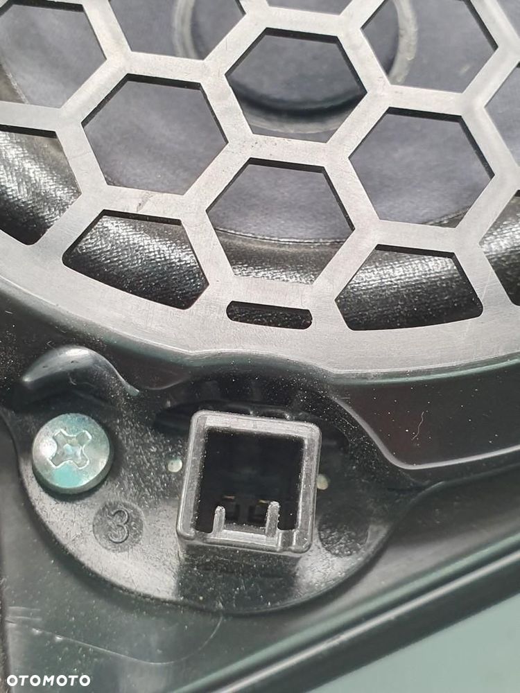 GŁOŚNIK SUBWOOFER LEWY MAZDA CX-30 BDGF6696Y - 2