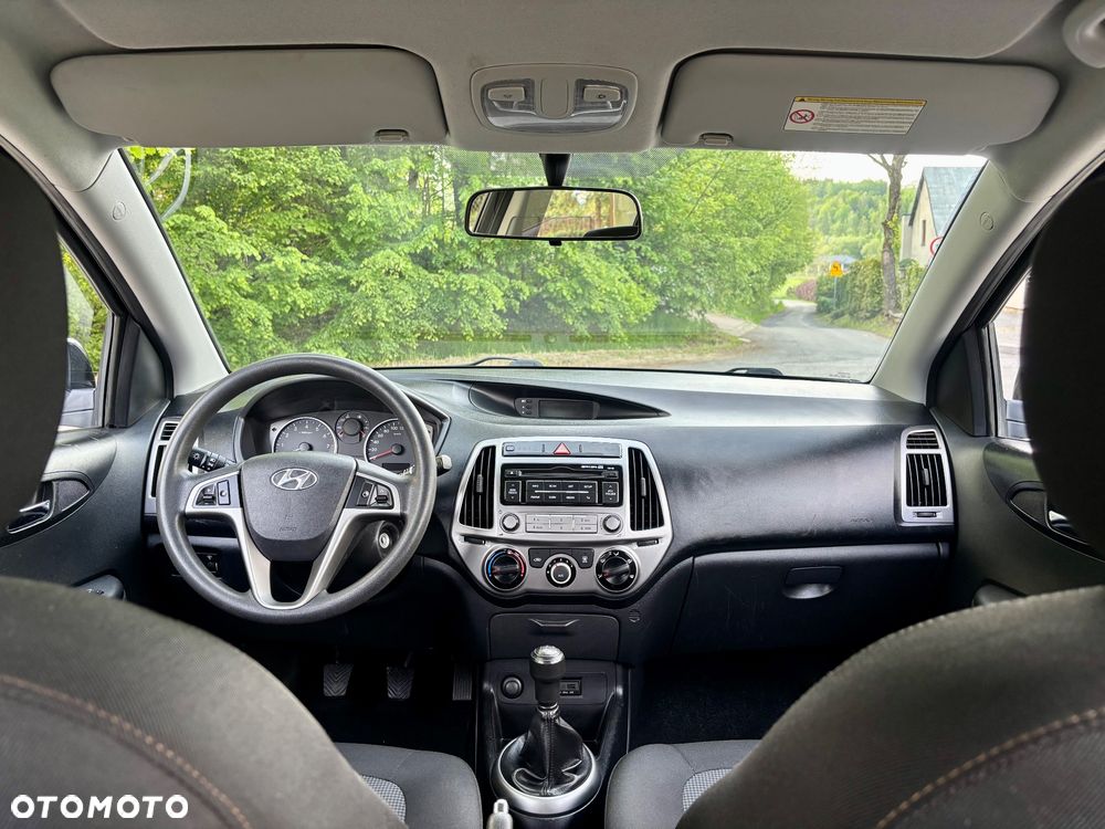 Hyundai i20 1.25 Wersja Jubileuszowa - 32