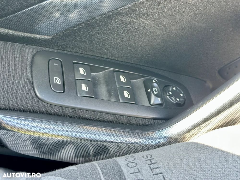 Peugeot 2008 - 21