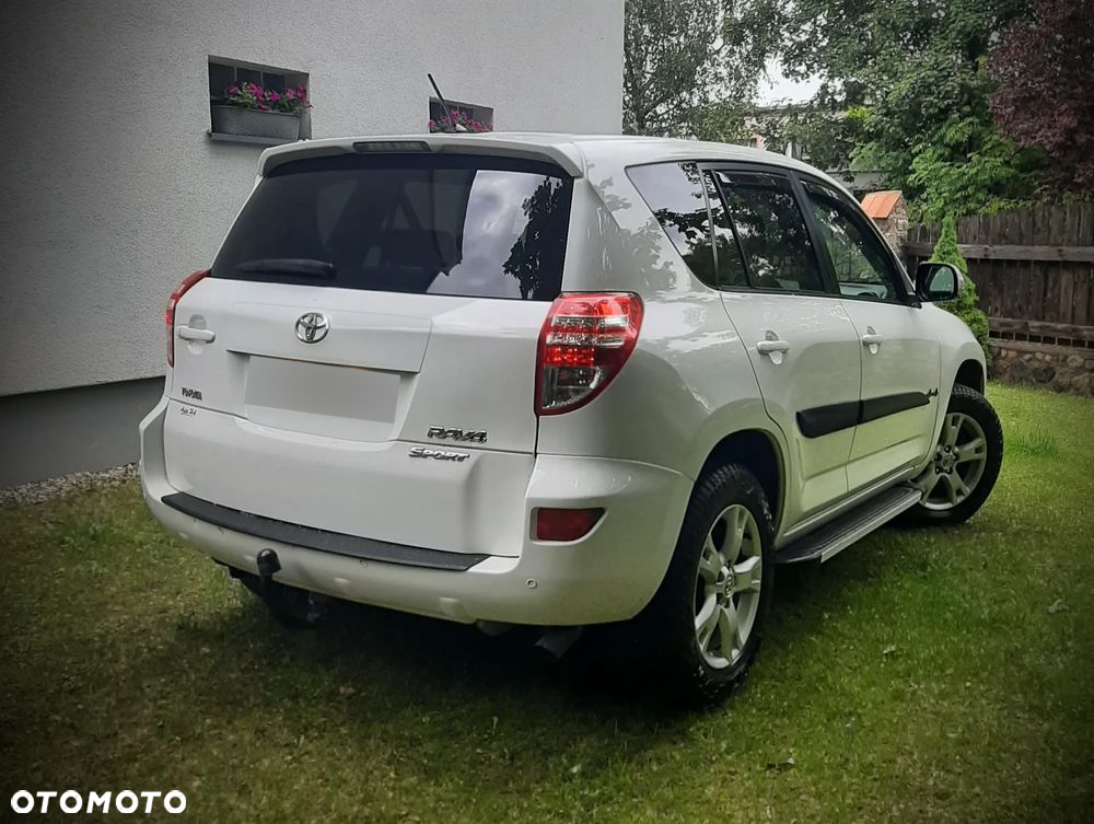 Toyota RAV4 2.2 D-4D 4x4 - 3