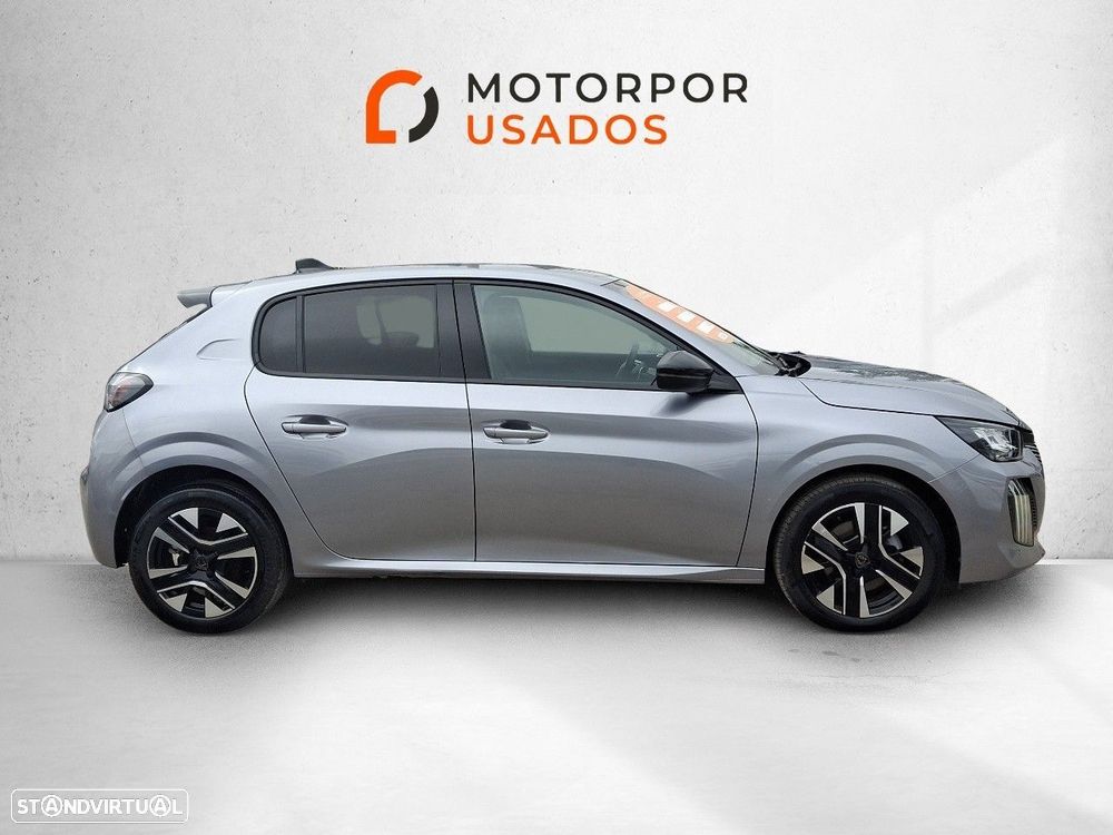 Peugeot 208 - 4