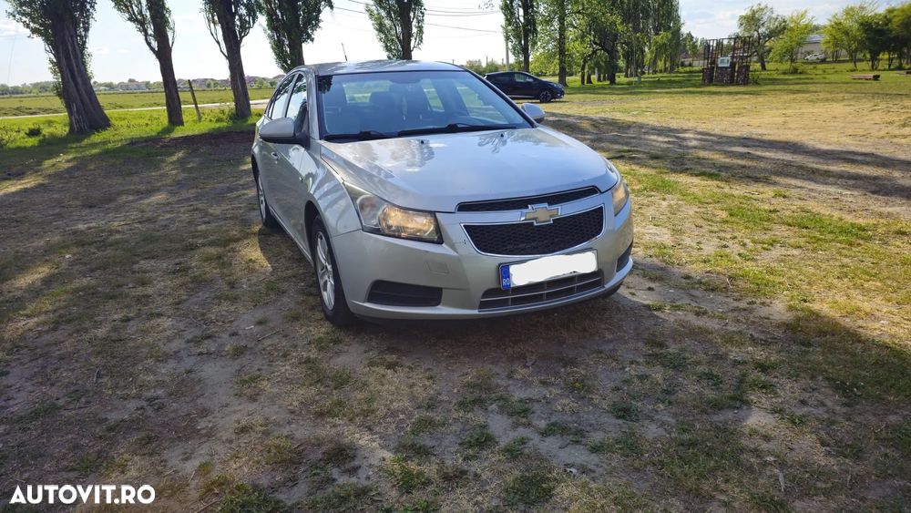 Chevrolet Cruze 2.0 LS - 8