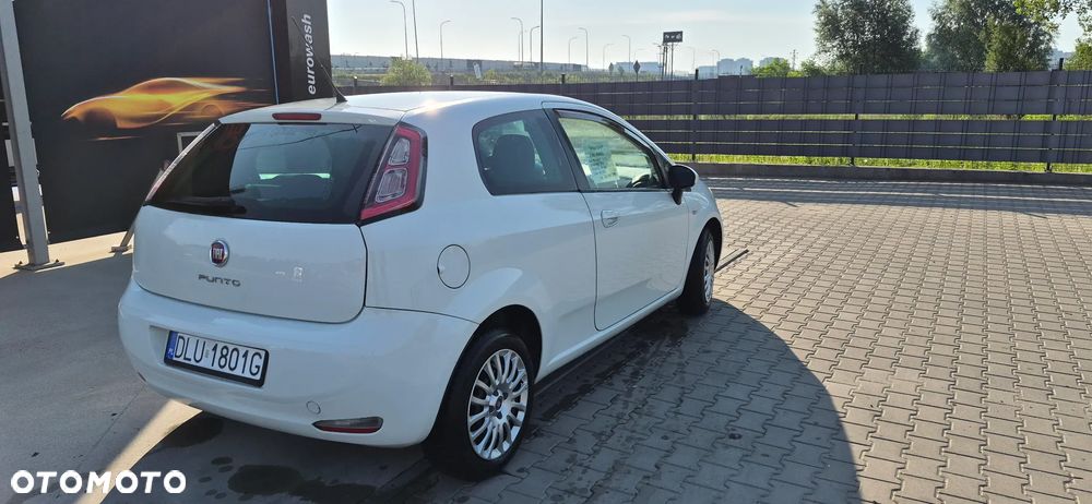 Fiat Punto 1.4 Easy S&S - 10