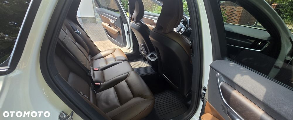 Volvo V90 Cross Country - 6