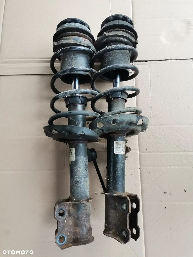 MCPHERSON Prawy Lewy  CORSA C - 1