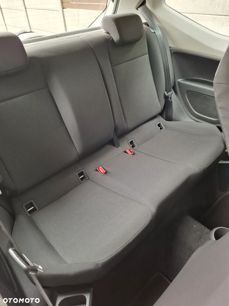 Volkswagen up! 1.0 beats - 20