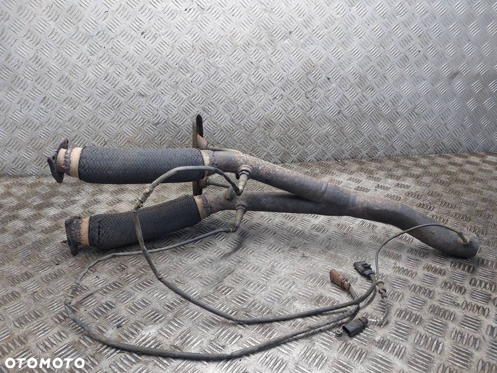 TŁUMIK POCZĄTKOWY PORTKI SIATKA DGRAŃ SONDY AUDI A3 8P 2.0 FSI - 2