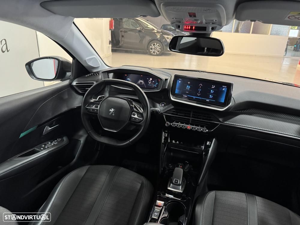 Peugeot 208 1.2 PureTech Allure EAT8 - 39