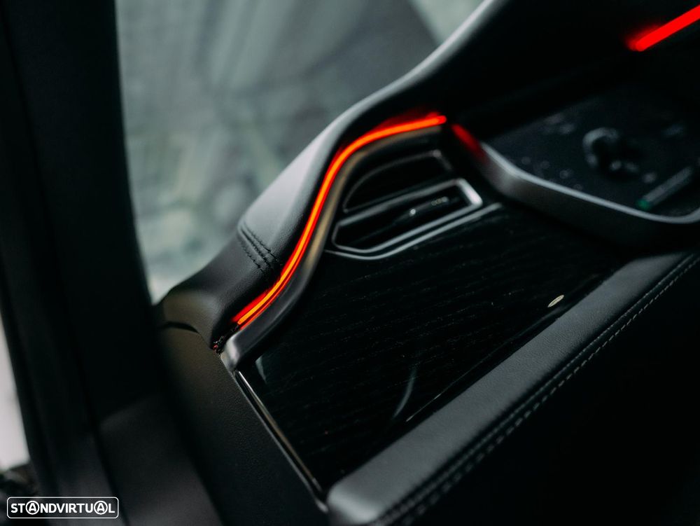 Tesla Model X 100D - 36