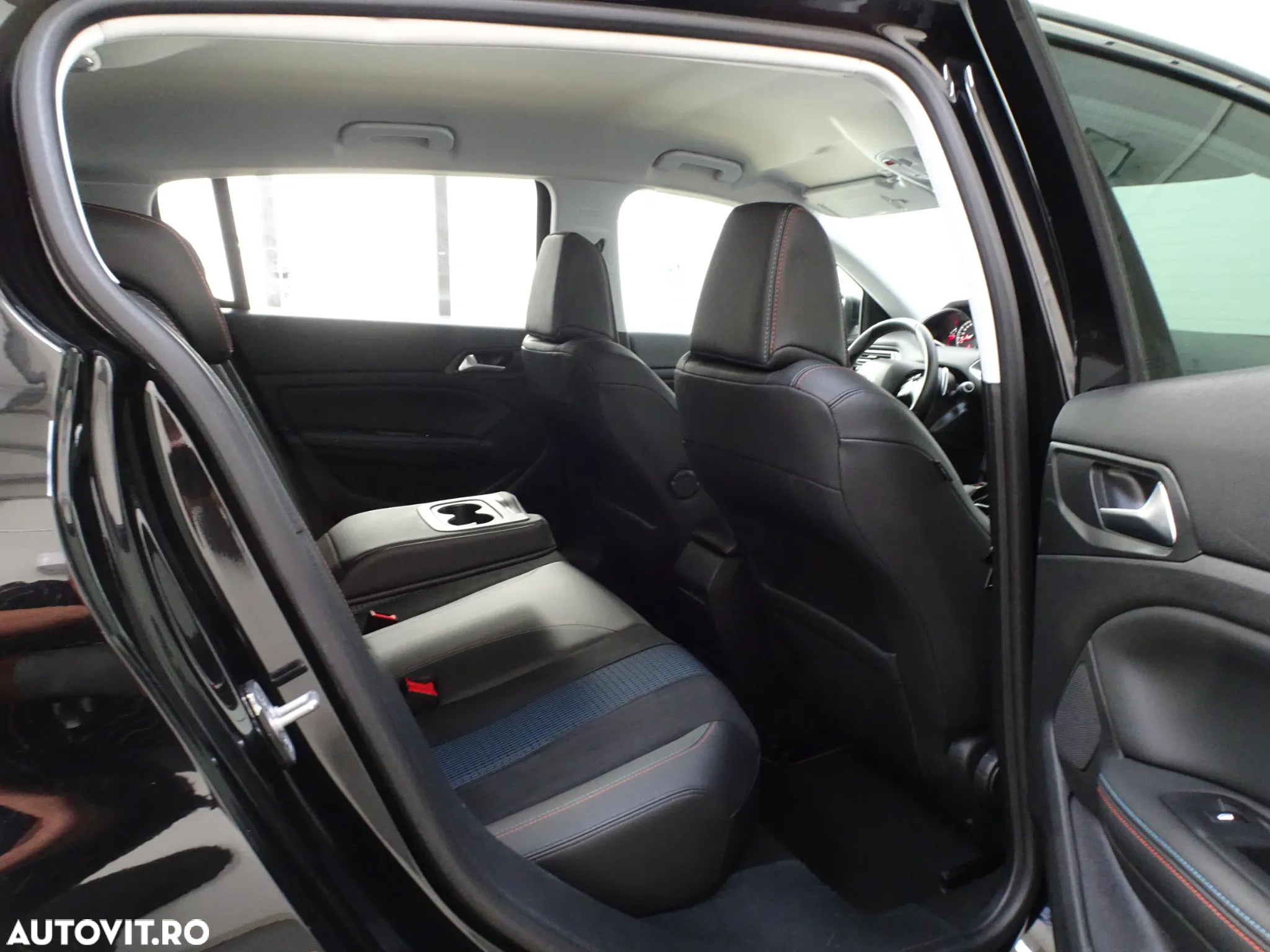 Peugeot 308 PureTech 130 GPF EAT8 Stop & Start Tech Edition - 10