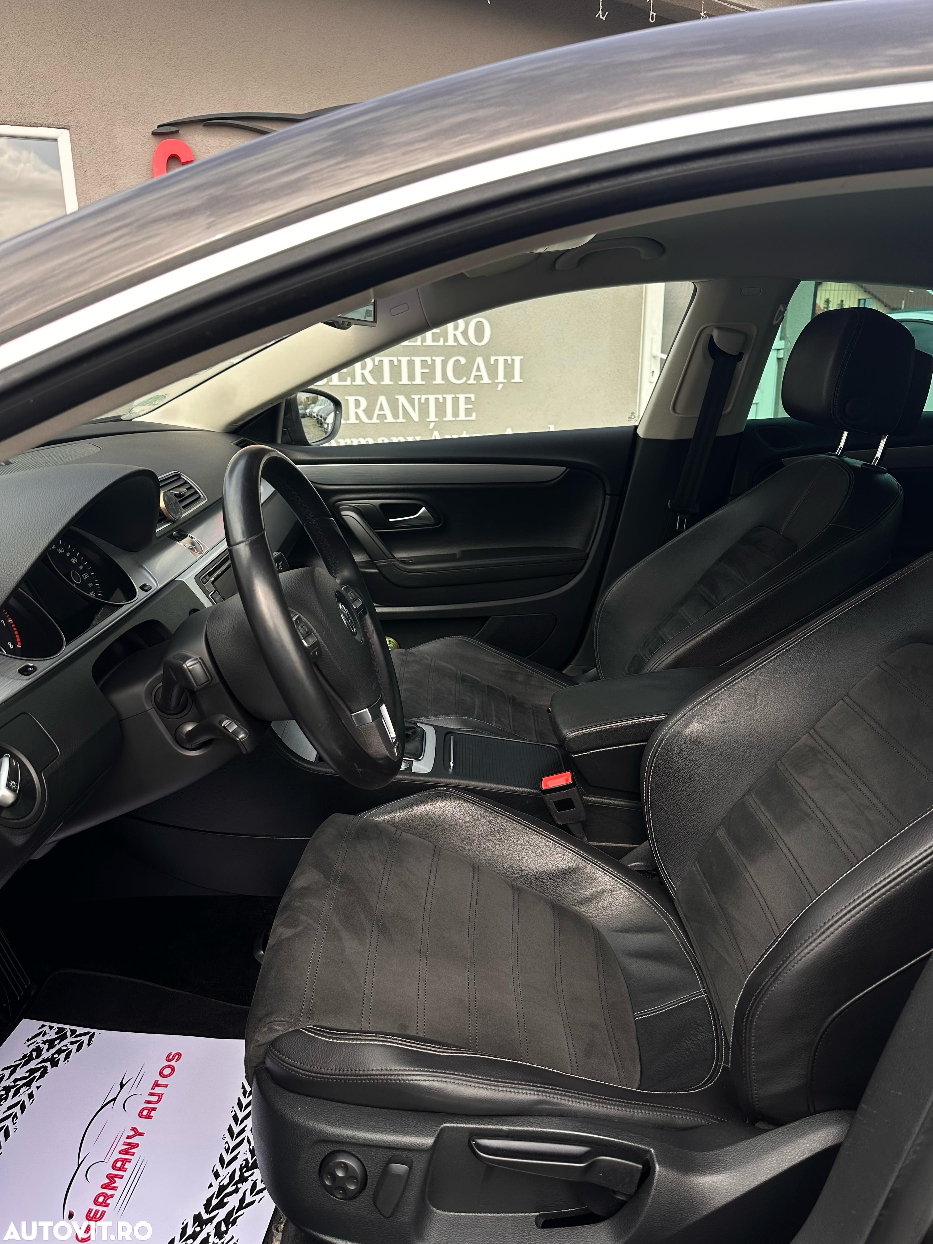 Volkswagen Passat CC - 33